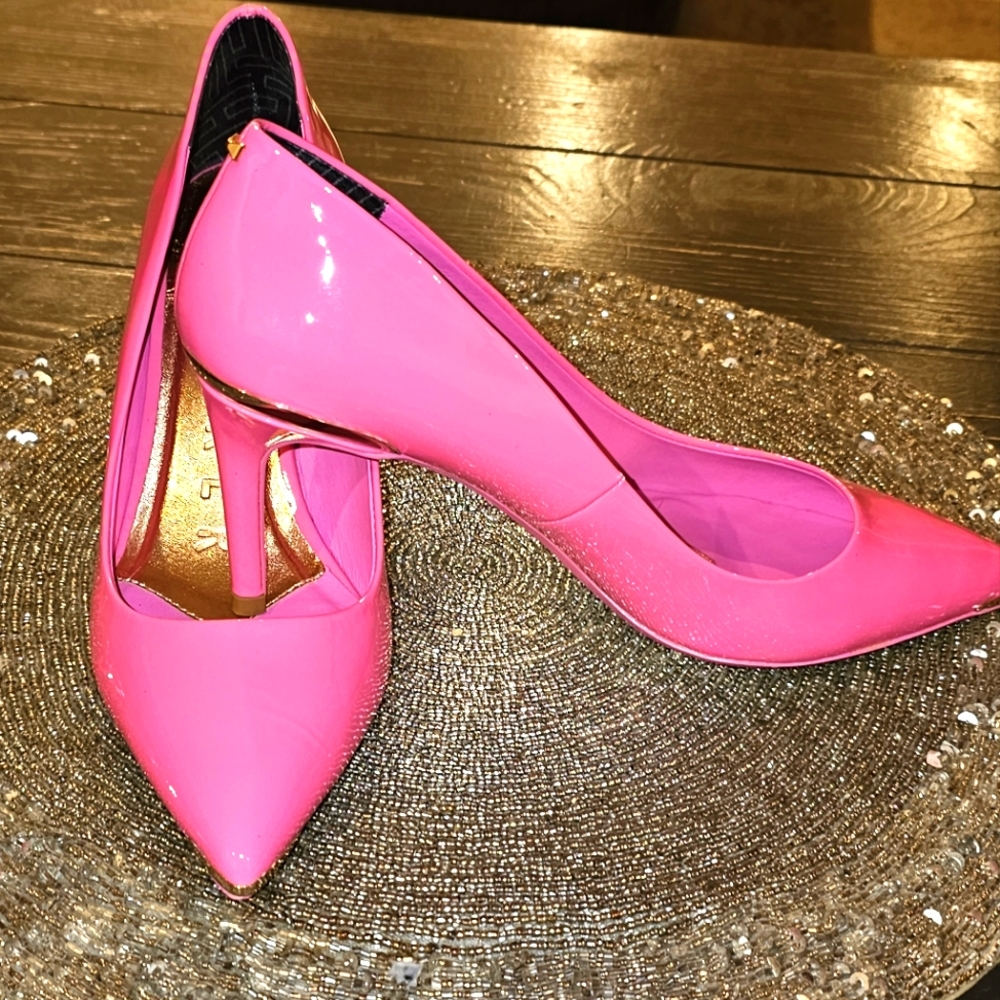 Patent Leather Pink Pumps